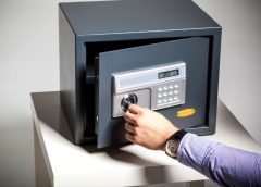 Safe Box 240x172