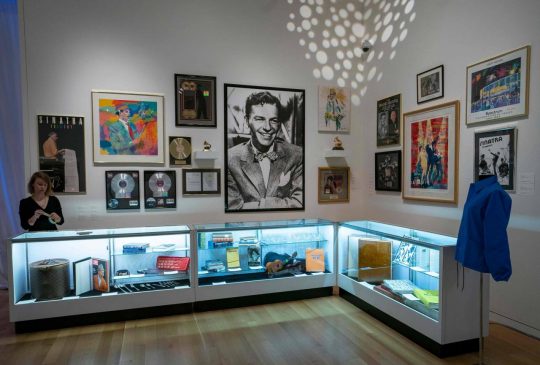Sotheby's subastó en diciembre 200 objetos de Frank Sinatra y su mujer… Coleccion Fs 540x365