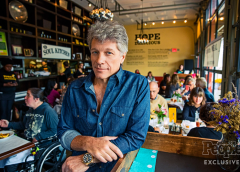Bon Jovi 240x172