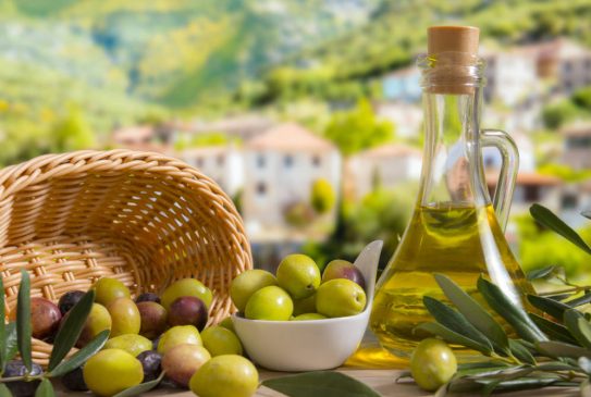 Aceite de Oliva, beneficios del oro líquido… Oil 5 543x365
