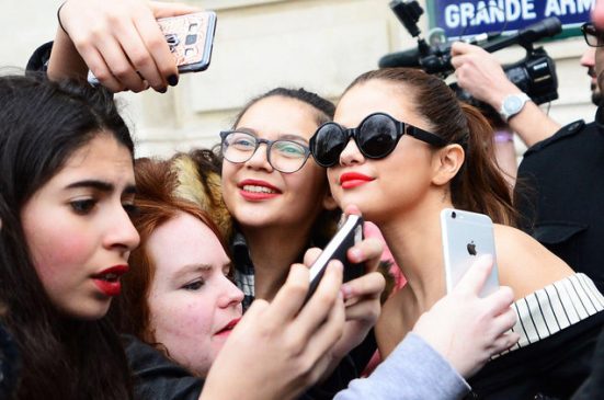 Selena Gomez alcanza por primera vez el N°1 del ranking Billboard: "He estado trabajando muy duro" Sele Fans 551x365