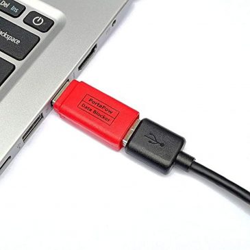 Te vas de vacaciones?: los peligros de cargar tu celular en cualquier puerto USB… Condones 365x365