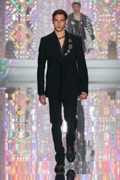 Moda masculina: las tendencias para hombre más importantes en 2022… Bl 243x365