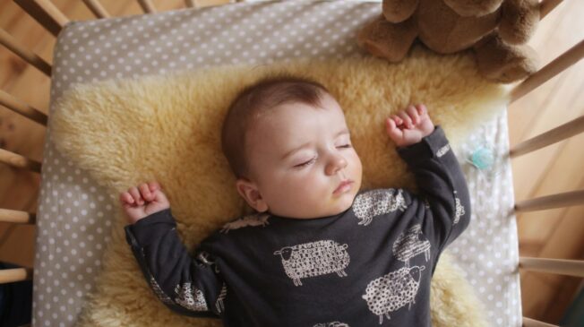 Científicos descubrieron la mejor manera para que tu bebe deje de llorar… Bb1 652x365