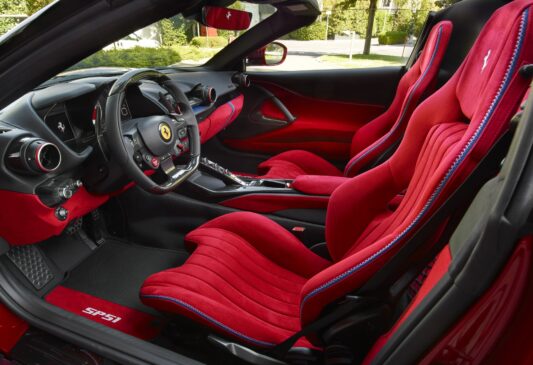 Ferrari volvió a sorprender con otro auto único… Ferr2 533x365